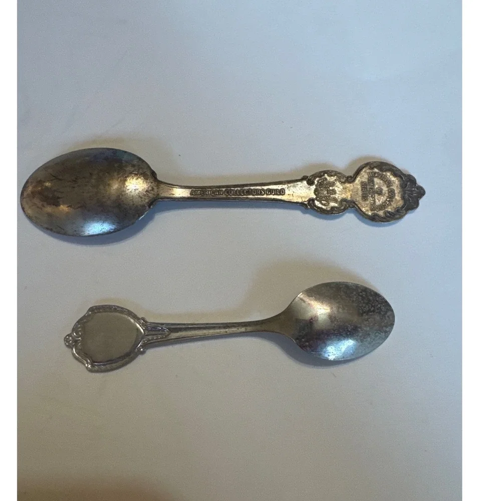 Vintage Washington DC Souvenir Spoons US‎ Capitol & JF Kennedy Center Set of 2